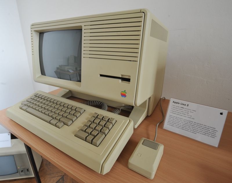 Počítačový model Apple Lisa 2
