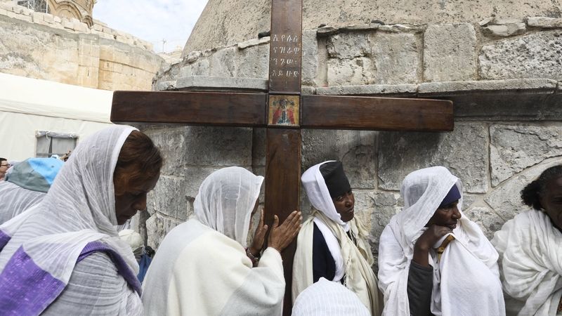 Velikonoční cesta k Božímu hrobu v Jeruzalémě