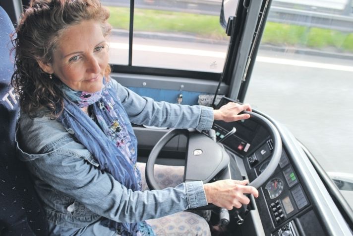 Dvaapadesátiletá Renáta Španihelová by od léta měla jezdit na linkách společnosti Arriva Morava.