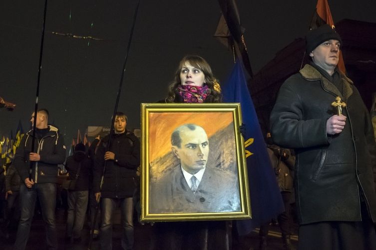 Průvod v centru Kyjeva při příležitosti oslav narození Stepana Bandery 
