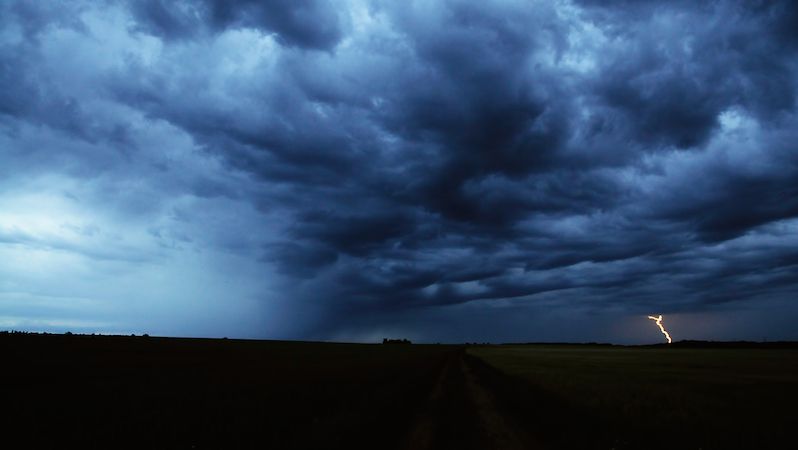 Celé Česko zasáhnou velmi silné bouřky, varovali meteorologové