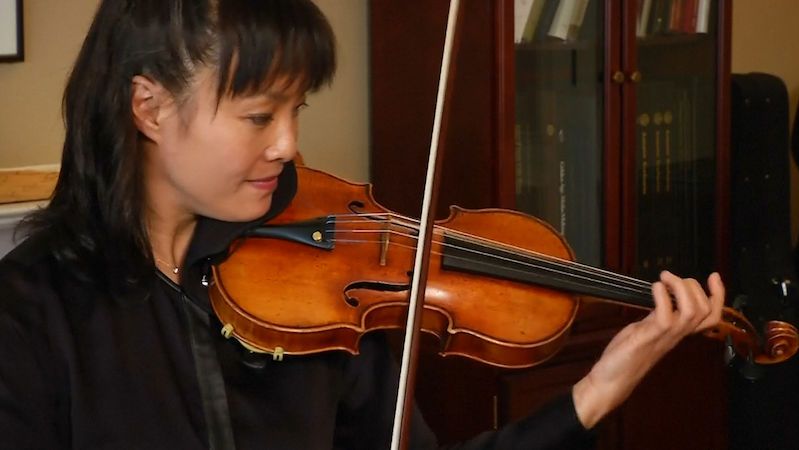 Jeden z originálů Stradivariho houslí.