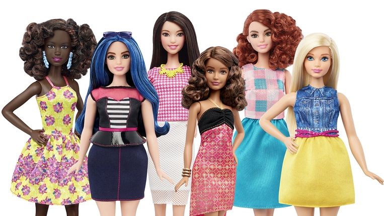 Nová podoba panenek Barbie, jak ji jejich výrobce představil letos v lednu.