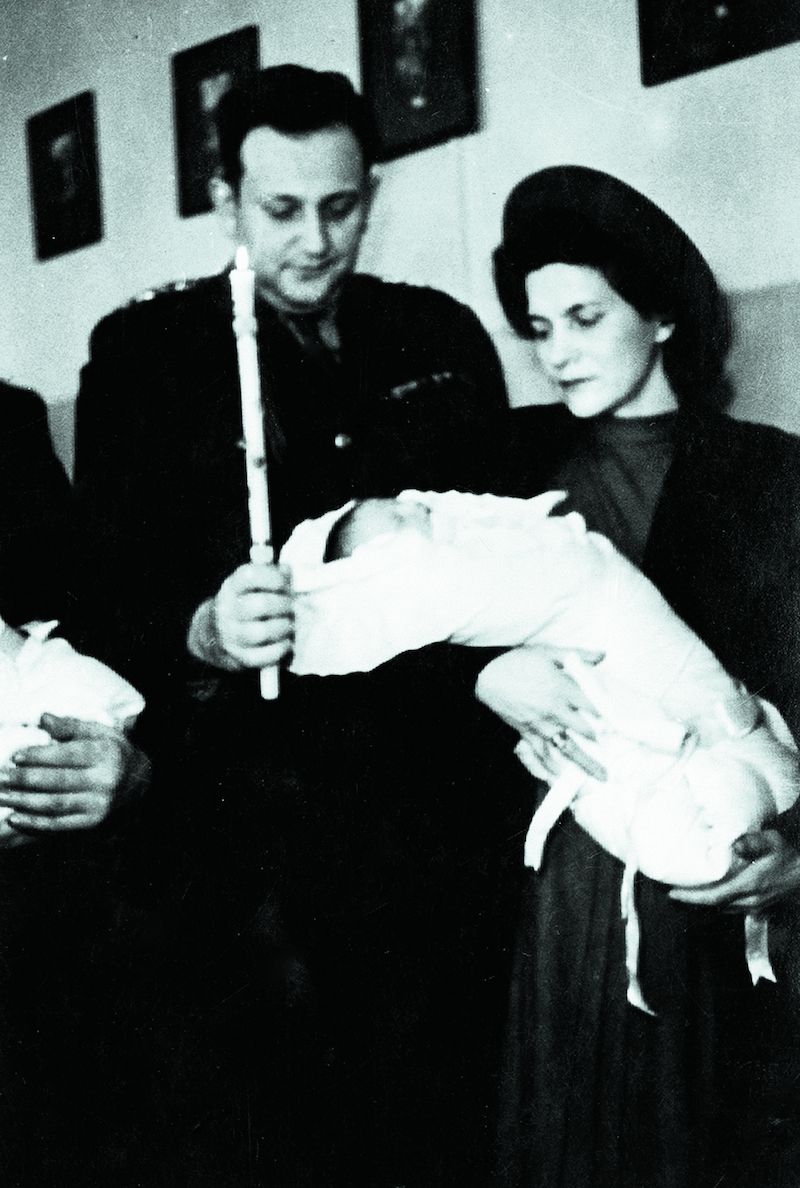 Bedřich Reicin s manželkou Josefou při křtu dítěte jednoho ze svých válečných spolubojovníků (1948).