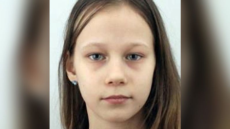 Policisté pátrají po dvanáctileté  Michaele Patricii Muzikářové z Ústecka. Dívka nedorazila 11. ledna do školy, mobil má vypnutý. 