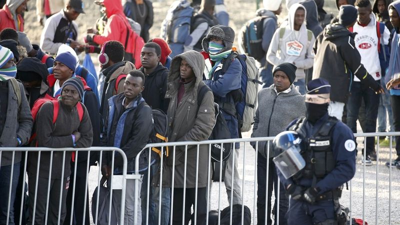 Nezletilí migranti v Calais 