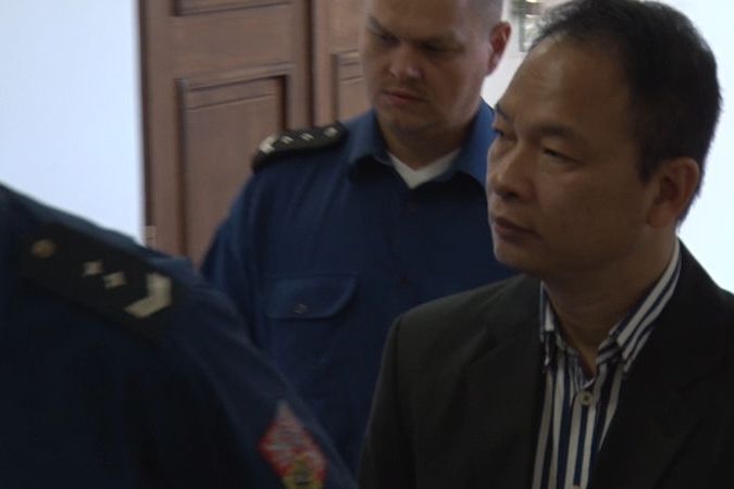 Obžalovaný Vietnamec přichází k soudu