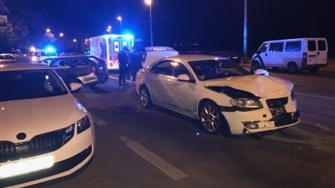 Nehoda na Podolském nábřeží v Praze