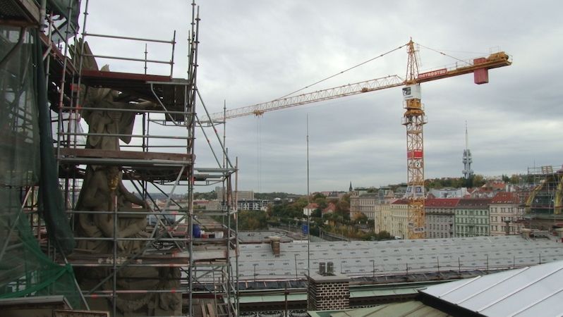 Získat stavební povolení trvá v Česku 247 dní.