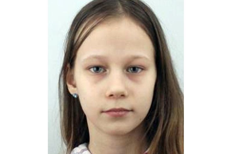 Policisté pátrají po dvanáctileté  Michaele Patricii Muzikářové z Ústecka. Dívka nedorazila 11. ledna do školy, mobil má vypnutý. 