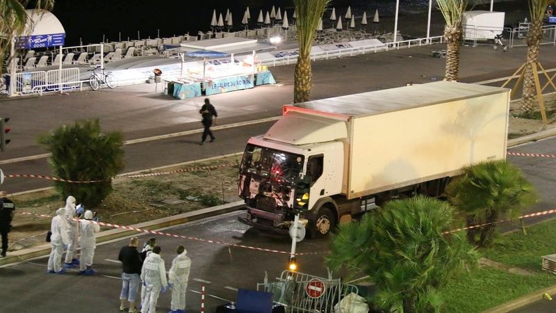Odvolací soud potvrdil 18 let vězení pro dva spolupachatele útoku z Nice