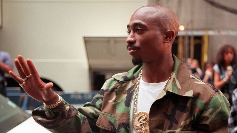 Tupac Shakur zemřel v roce 1996. 