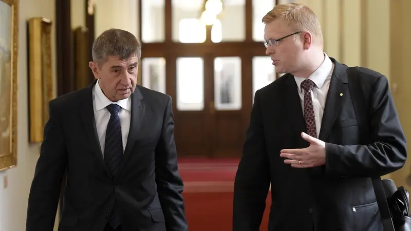 Vlada S Lidovci A Cssd Bez Babise Nenechame Se Vydirat Reaguje Faltynek Novinky Cz