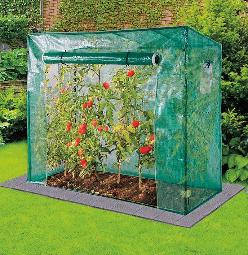 Fóliovník vhodný nejen na pěstování rajčat má rozměr 200 x 80 x 169/148 cm (š/h/v). Cena 989 Kč. 