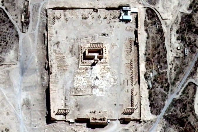 BEZ KOMENTÁŘE: Satelitní snímky potvrdily zničení Belova chrámu v Palmýře  