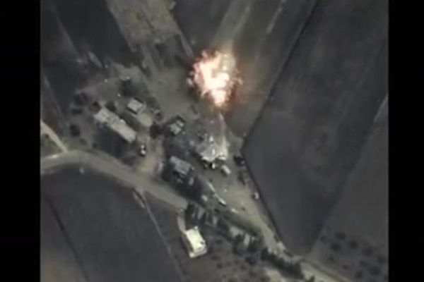 Ruské ministerstvo obrany zveřejnilo záběry ruských náletů v Sýrii