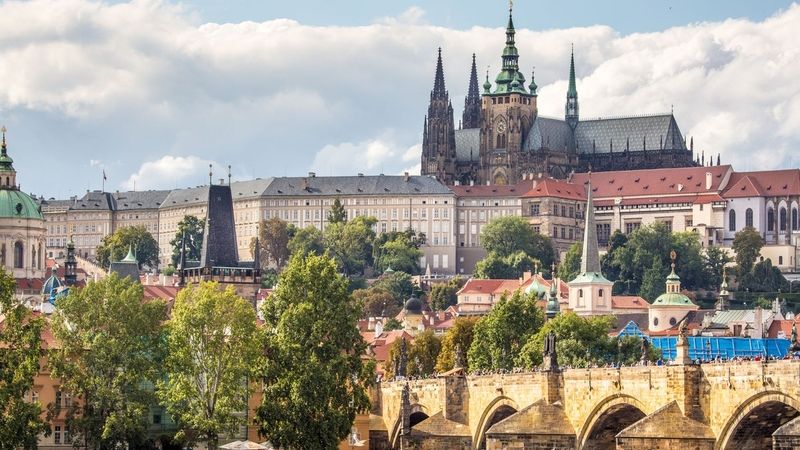 Jen málokoho nenapadne Pražský hrad, když se mluví o vlastenectví.