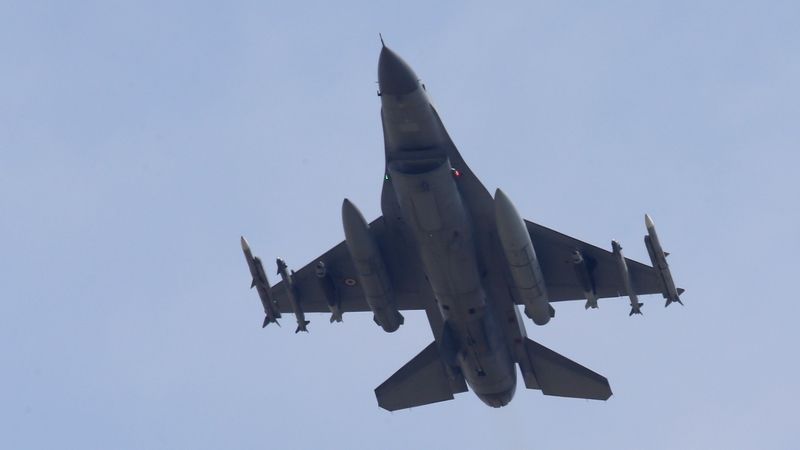 Turci získají po schválení vstupu Švédska do NATO stíhačky F-16 za 23 miliard