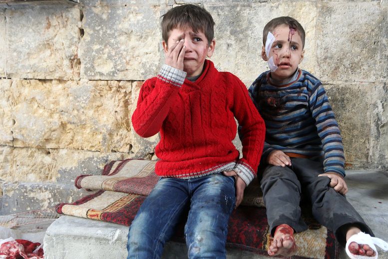 Děti v polní ošetřovně na východě Aleppa