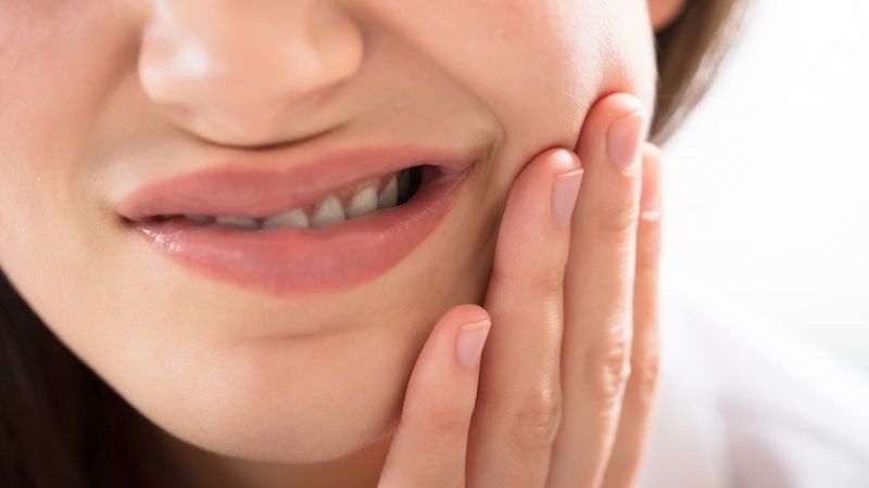 Co na bolavé zubní krčky?
