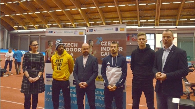 Zleva: Andrea Hoffmannová, Mike Rodgers, Lukáš Curylo, Zdeněk Stromšík, Radek Juška, Tomáš Janků.