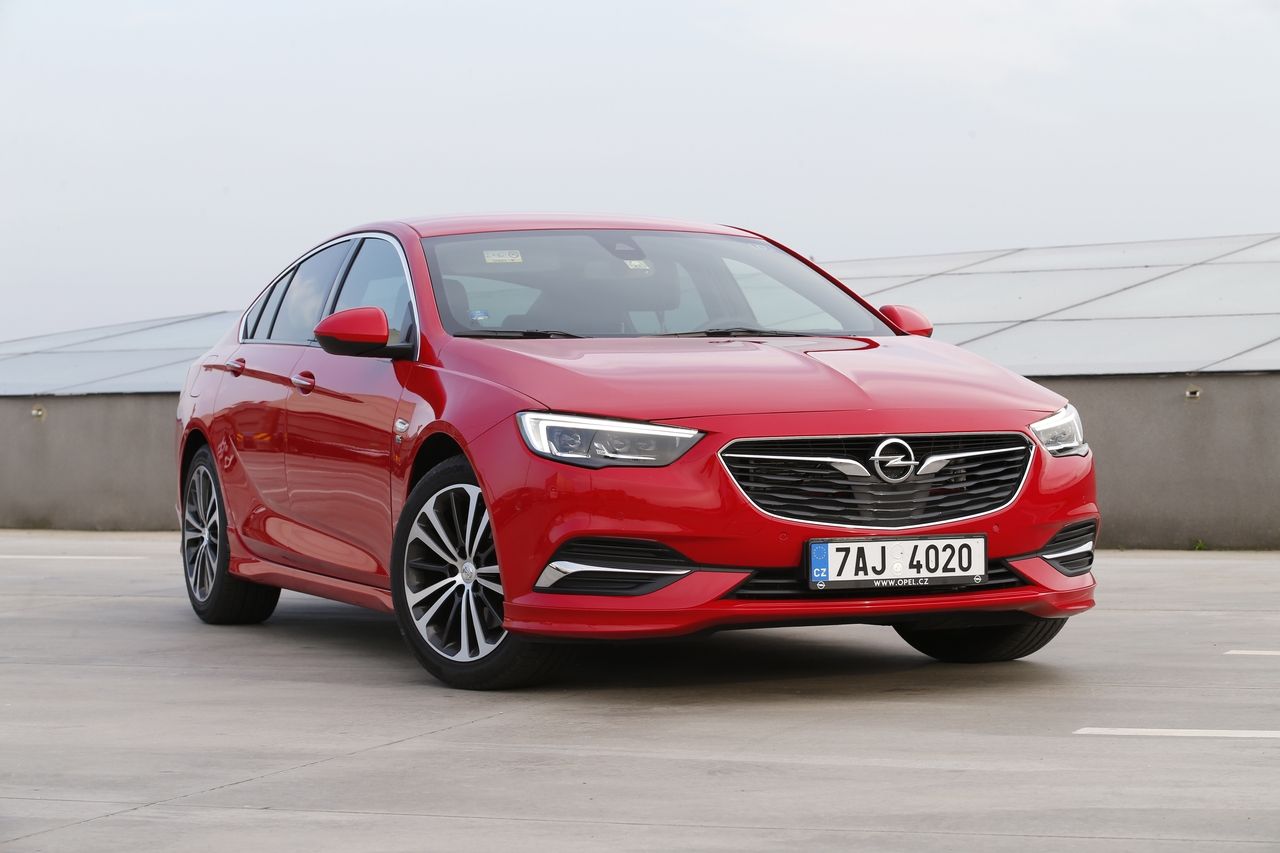 Opel insignia 2022 универсал