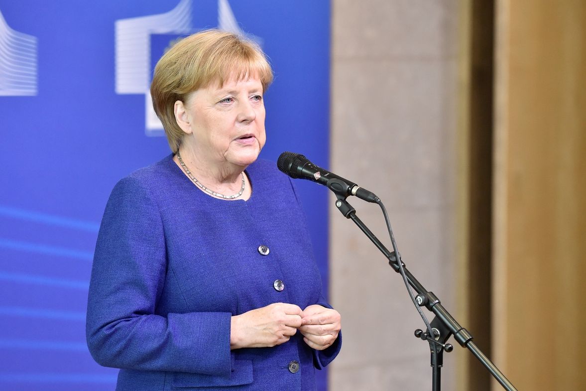 Německá kancléřka Angela Merkelová po příjezdu na bruselský minisummit