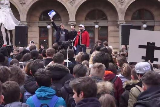 Záznam: Protest studentů u Národního divadla v Praze