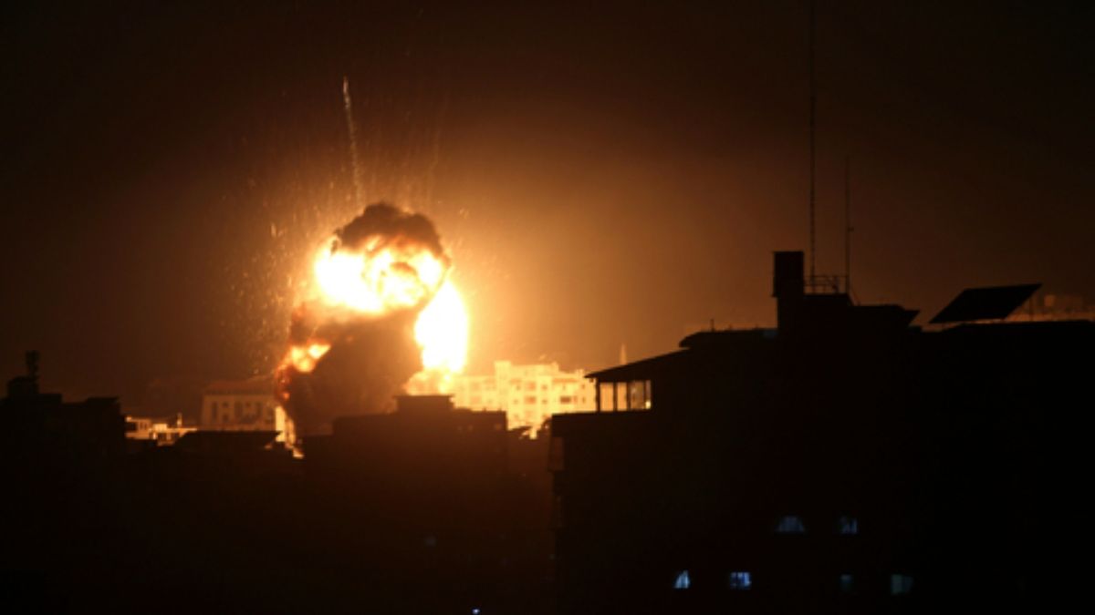 Exploze bomby, která zasáhla kancelář politického vůdce Hamásu Ismaíla Haníji 