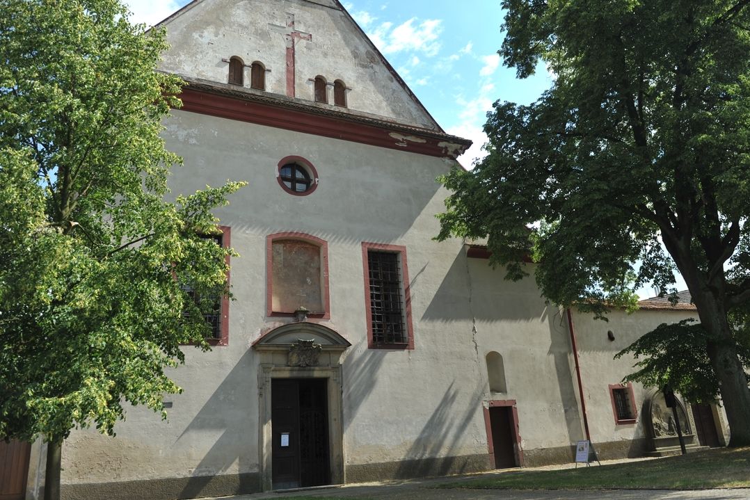 Areál bývalého kapucínského kláštera v centru Opočna