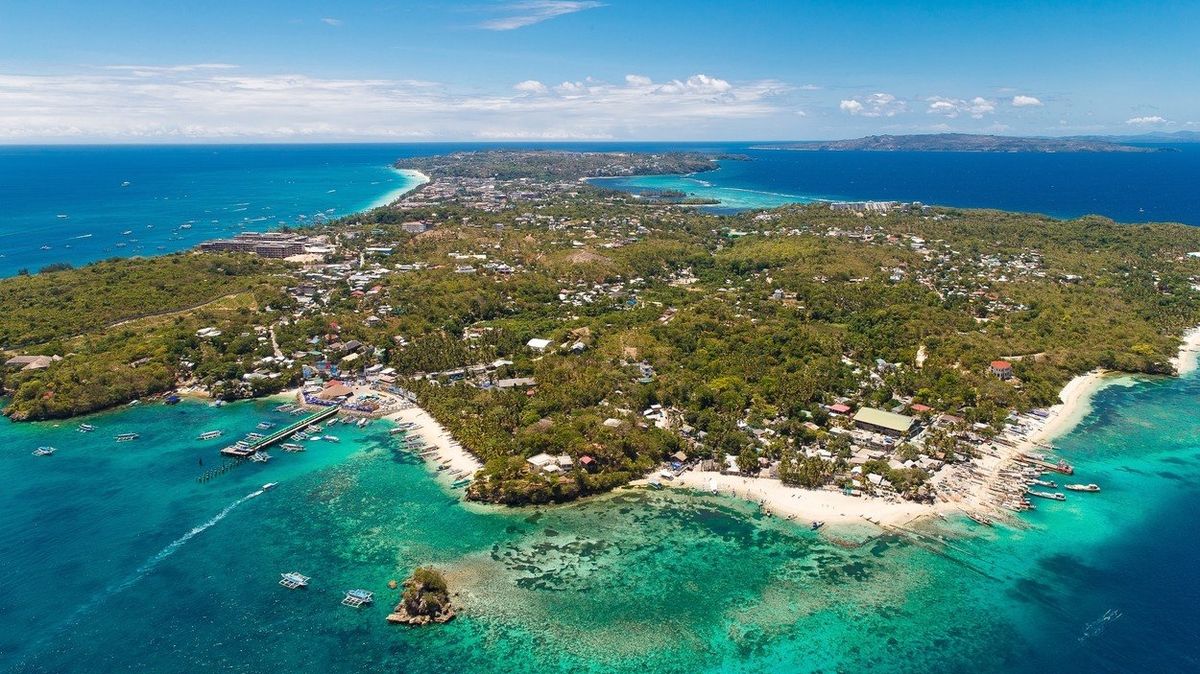 Ostrov Boracay byl od letošního dubna uzavřen. 