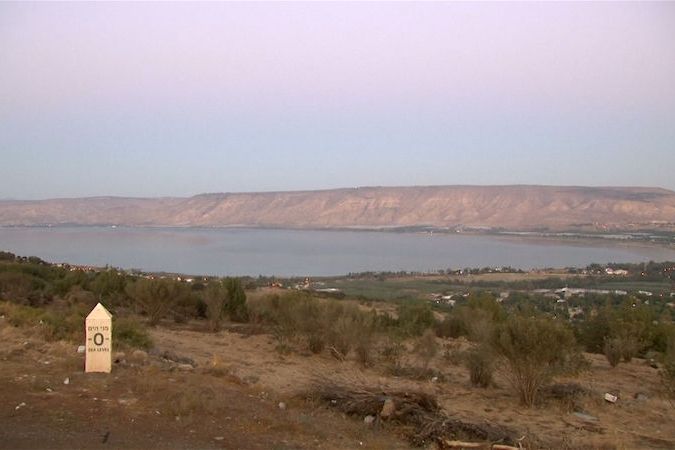BEZ KOMENTÁŘE: Biblické Galilejské jezero vysychá