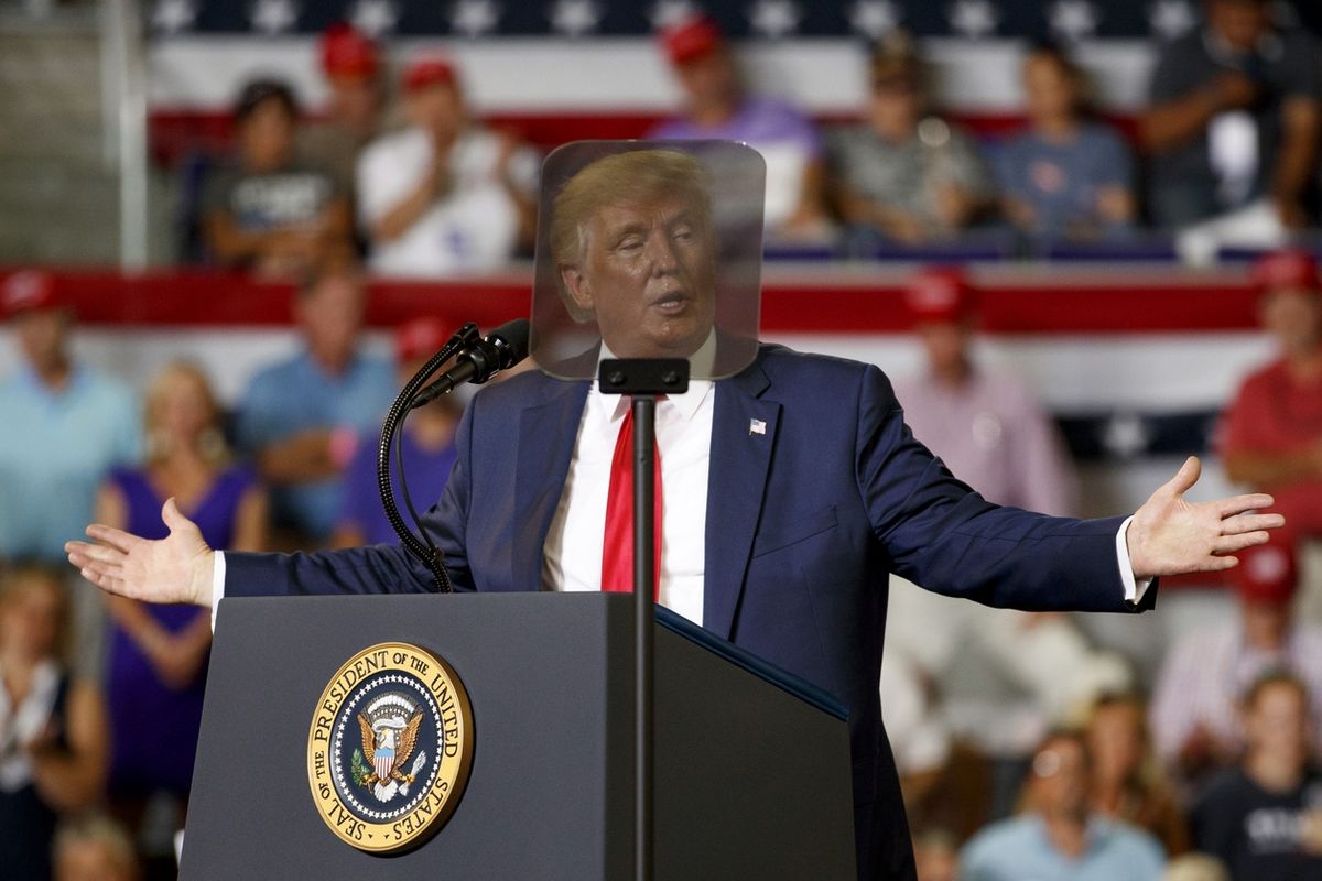 Donald Trump při mítinku v Greenville