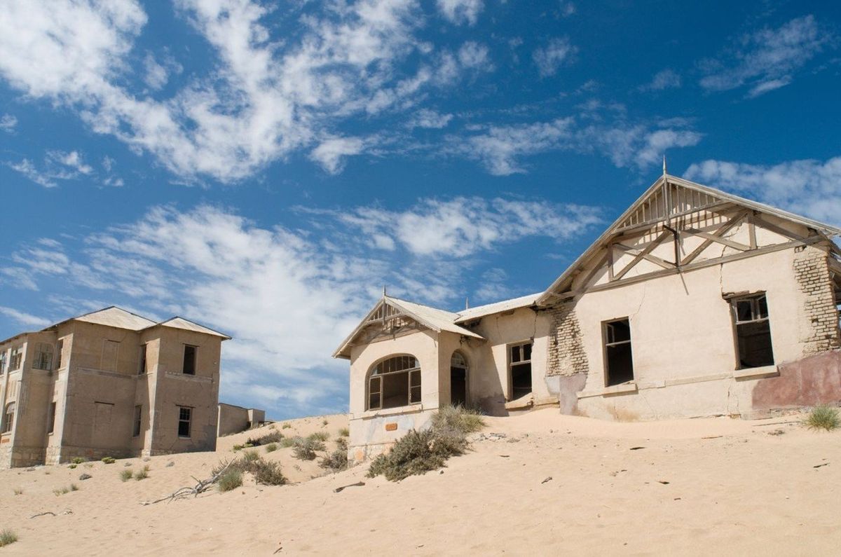 Obyvatelé Kolmanskopu byli Němci, německy proto vyhlíží i architektura.