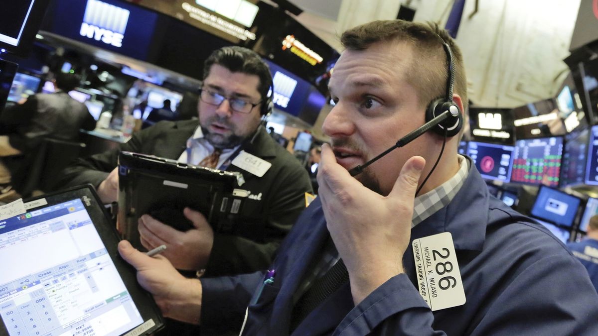 Obchodníci vyděšení propadem burzy na Wall Street