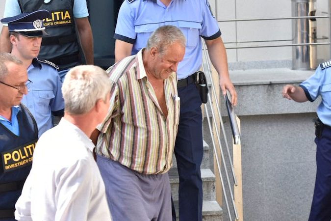 BEZ KOMENTÁŘE: Rumunskem otřásl případ dvou zavražděných stopařek, k vraždě se přiznal 66letý muž