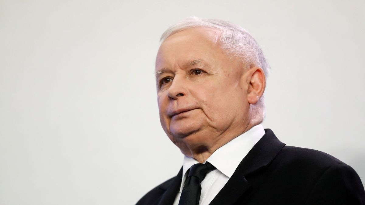 Kaczyński obvinil Rusko z letecké katastrofy u Smolenska