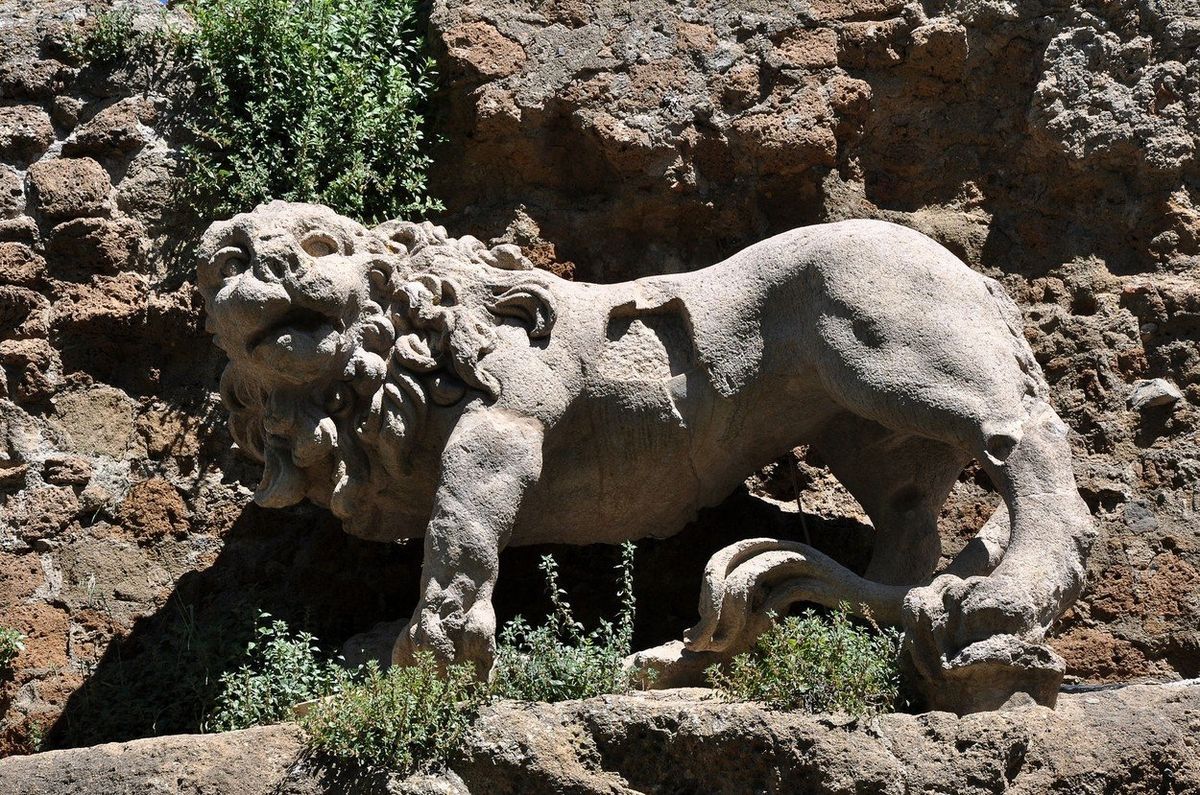 Fontána se lvem patří k symbolům Monterana. 