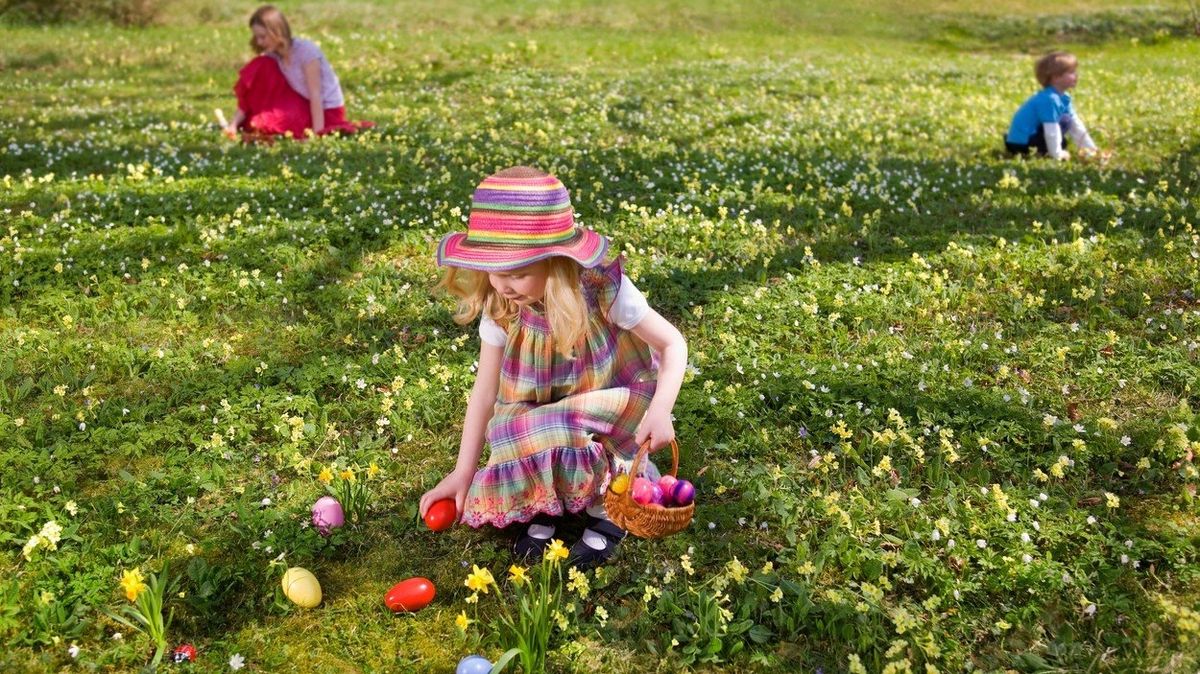 Vydejte se s dětmi o Velikonocích třeba hledat ukrytá vajíčka. Ilustrační foto