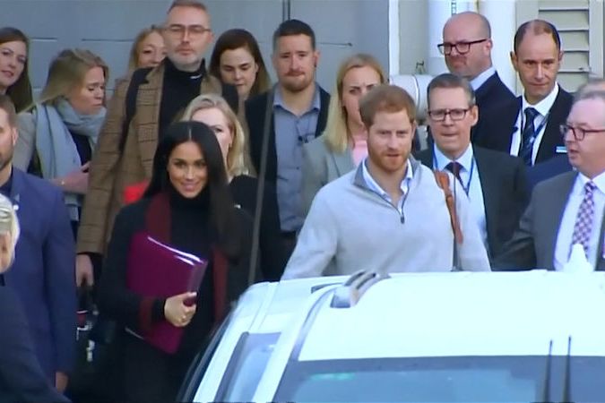 BEZ KOMENTÁŘE: Princ Harry a jeho žena Meghan přijeli do Sydney