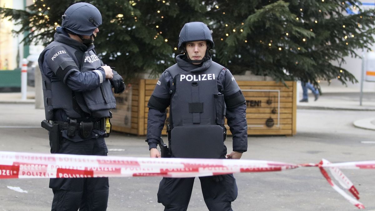 Přepadení kostela ve vídeňském obvodu Floridsdorf vyvolalo rozsáhlé policejní manévry.
