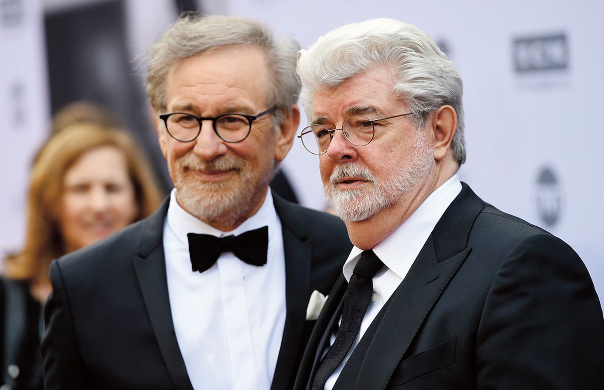 Na dobročinné účely věnují značnou část jmění i hollywoodští filmoví producenti Steven Spielberg (Indiana Jones, Schindlerův seznam aj.) a George Lucas (Star Wars).