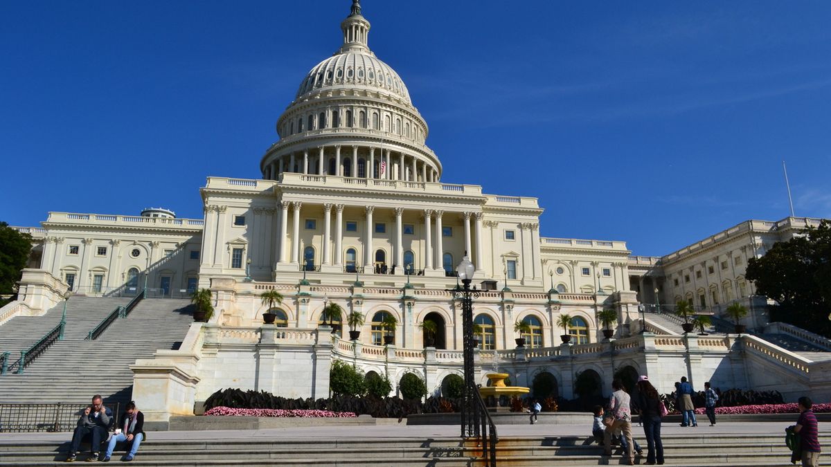 Americký Kongres schválil provizorní financování vlády