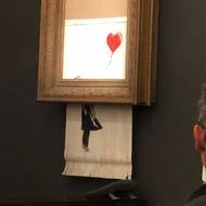 Takto vypadal obraz poté, co se zkartoval.