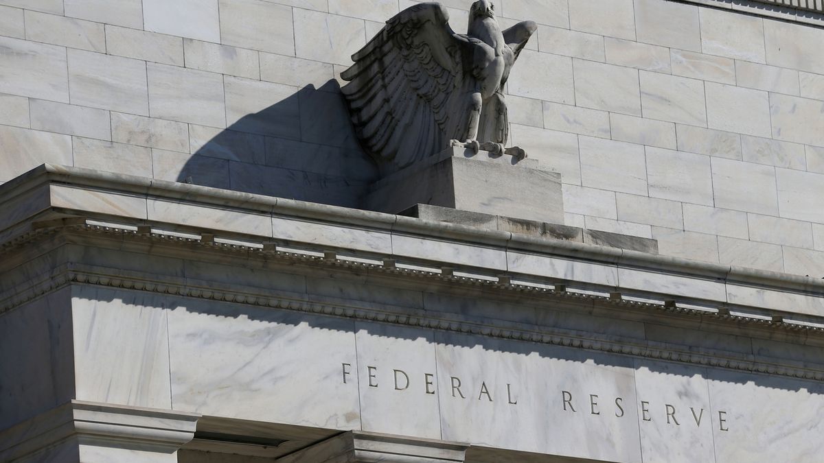 Šéf JPMorgan tipuje, že Fed zvýší úrokové sazby více, než se očekává