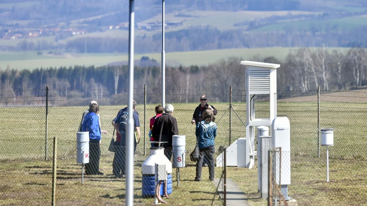 Lidé si přišli 23. března 2019 prohlédnout meteorologickou stanici Kostelní Myslová na Jihlavsku. Otevřela se jim u příležitosti Světového dne meteorologie. 
