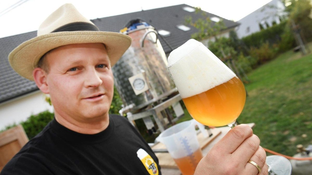 Jan Evermann se svou pivní chloubou. 