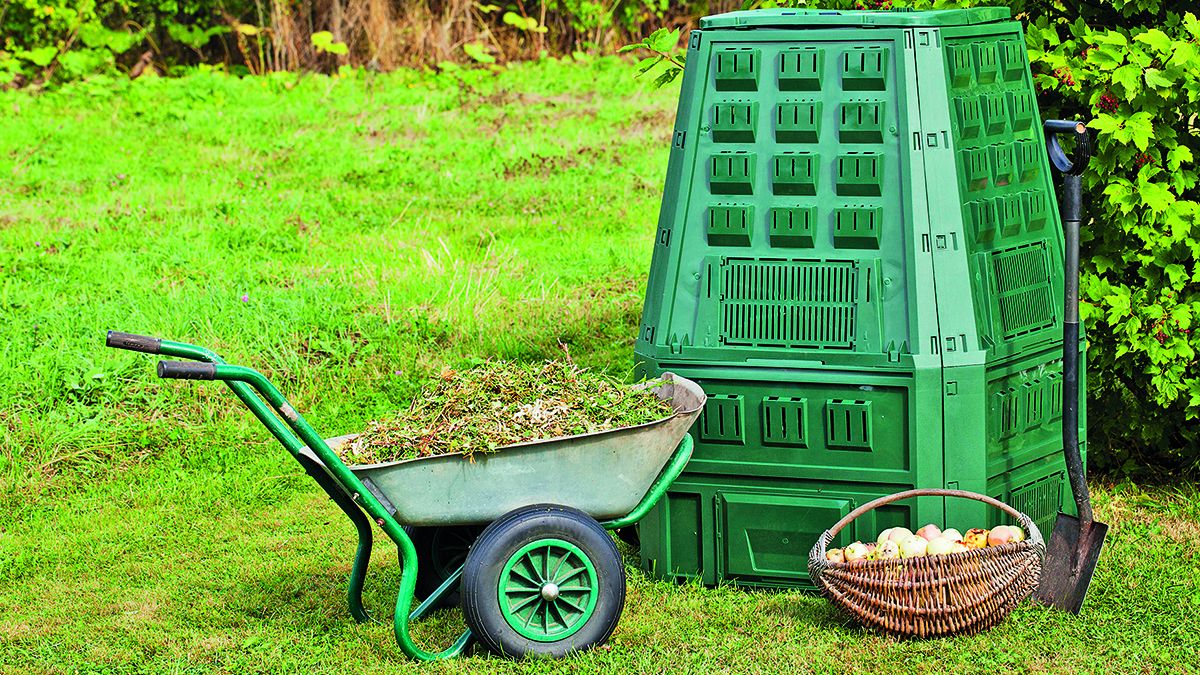 Pro malou zahradu postačí k výrobě kompostu plastový kompostér