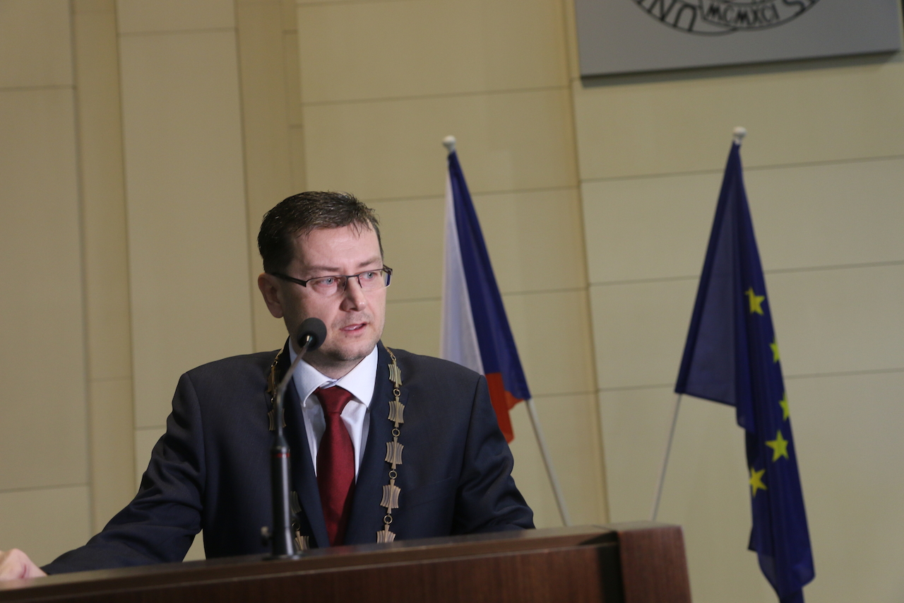 Karvinský primátor Wolf se po dvou dnech ozval