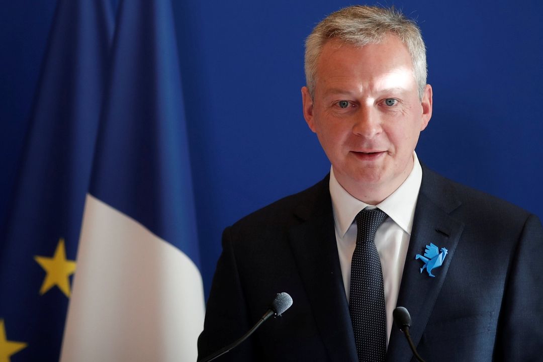 Francouzský ministr hospodářství Bruno Le Maire uvedl, že Evropská komise chystá směrnici, která uvalí zvláštní daň na technologické obry.